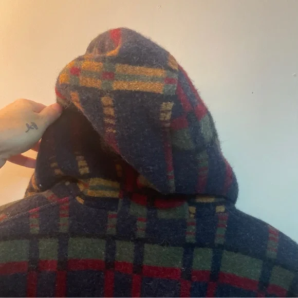 Woolrich Plaid Jacket - Red, Green, Blue size medium